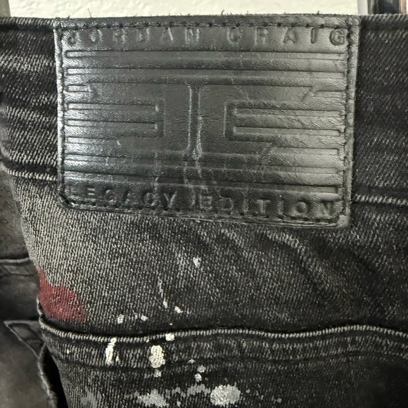 Jordan Craig Men’s Black Distressed Ripped Jeans w/ Red & White Paint 40X32 - Picture 3 of 4